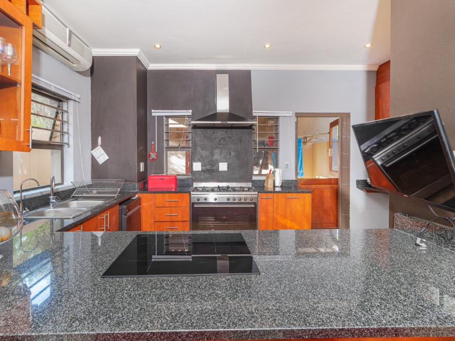 5 Bedroom Property for Sale in Leloko Lifestyle Estate North West